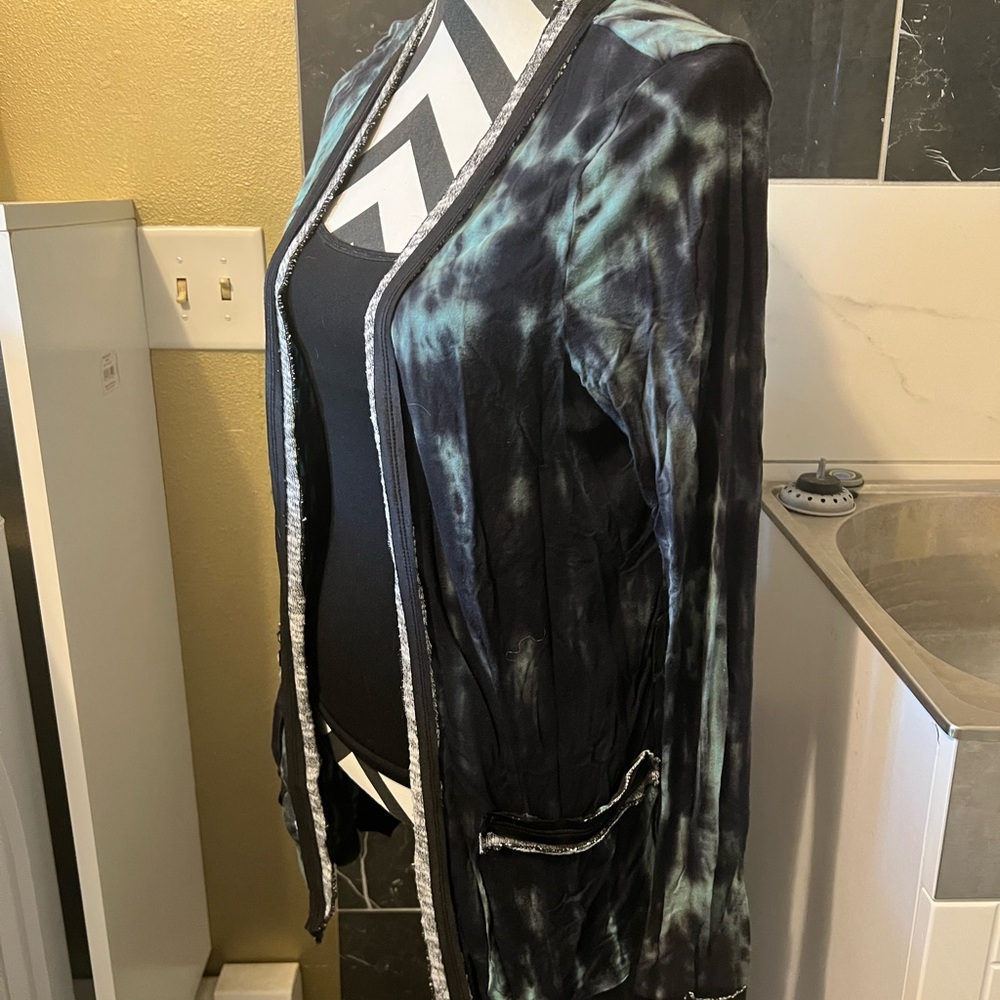 Gimmicks by BKE Tie-Dye Cardigan - Black and Blue